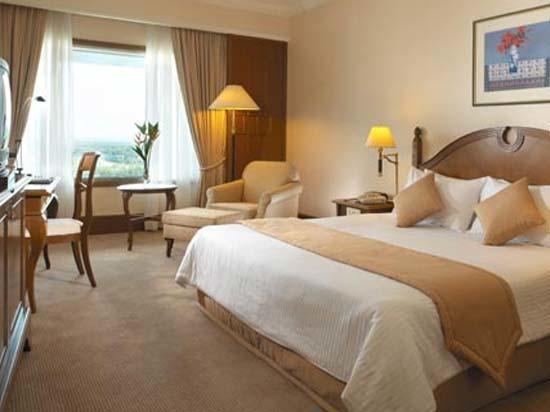 Royal Park Hotels & Resorts Газиабад Екстериор снимка